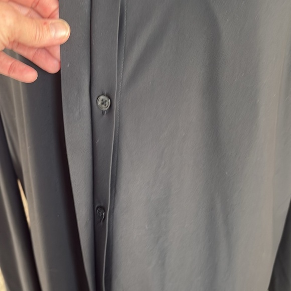 Athleta black long sleeve button down hi lo versatile shirt blouse stretch - Picture 3 of 16